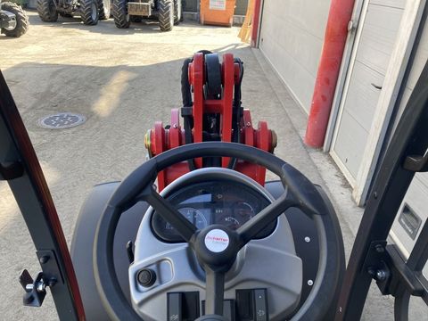 [3383-4085371-13.jpg]