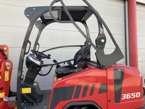 [3383-4085371-22.jpg]