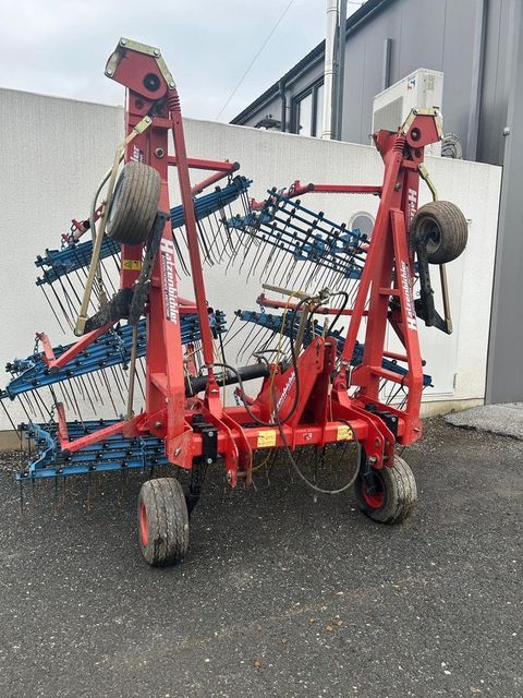 [3383-4122346-2.jpg]