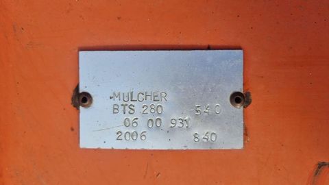 [3383-4546815-3.jpg]