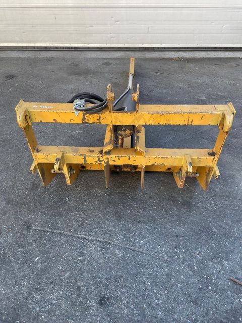 [3383-6285798-5.jpg]