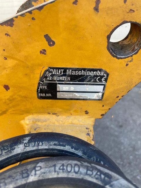 [3383-6285798-8.jpg]