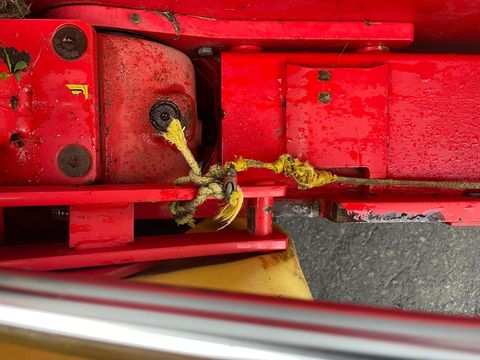 [3383-6454563-13.jpg]