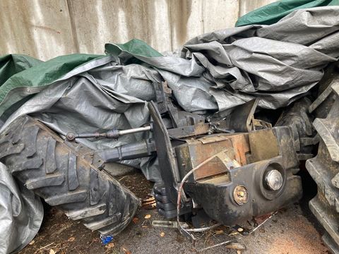 [3383-6753392-22.jpg]