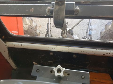 [3383-6765564-15.jpg]