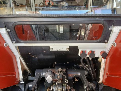 [3383-6765564-16.jpg]