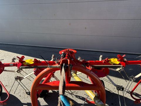 [3383-6899464-17.jpg]