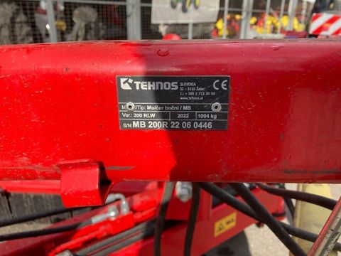 [3471-6773430-6.jpg]