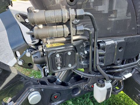 [3489-3865449-6.jpg]