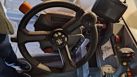 [3489-4126890-8.jpg]