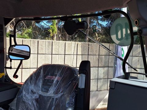 [3489-4199645-11.jpg]