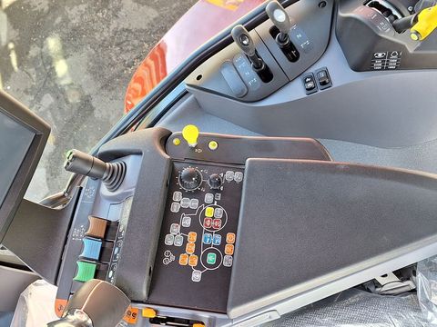 [3489-4199645-16.jpg]