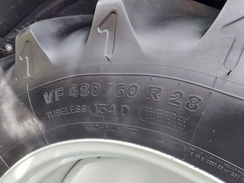 [3489-4753503-16.jpg]