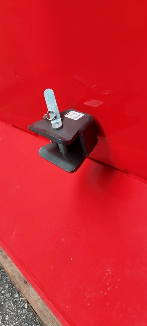 [3489-5969871-7.jpg]