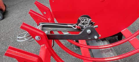 [3489-5969892-3.jpg]