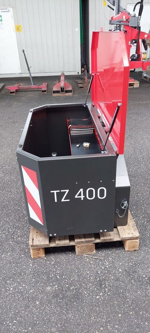 [3489-5969896-4.jpg]