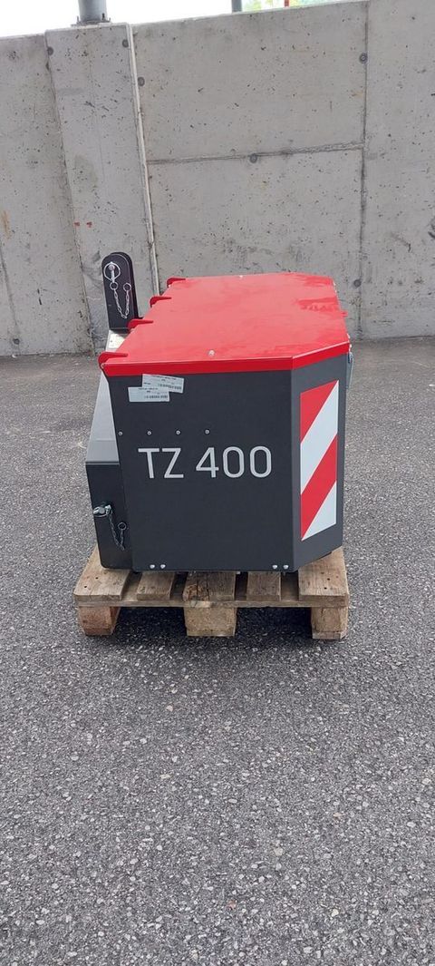 [3489-5969896-7.jpg]