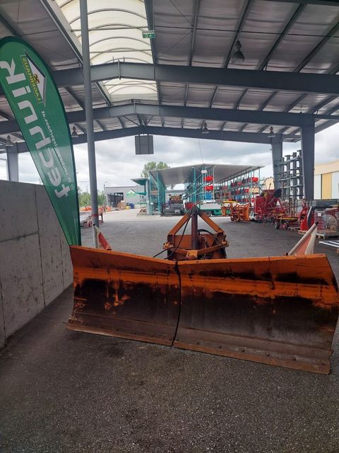 [3489-5981352-0.jpg]