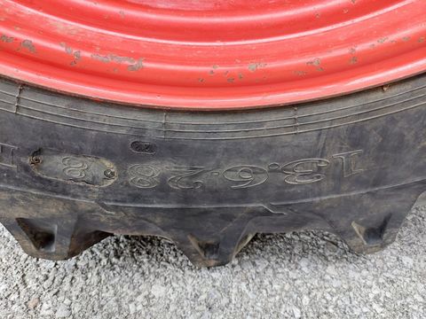 [3489-6087668-10.jpg]