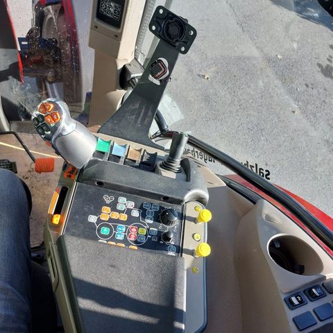 [3489-6436347-9.jpg]