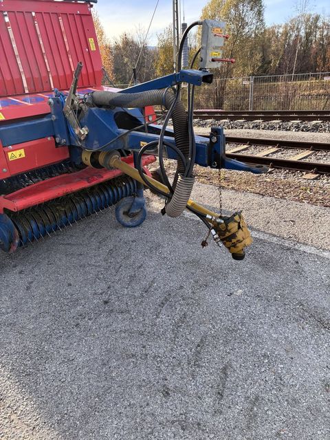 [3489-6436473-9.jpg]