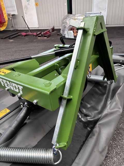 [3489-6482218-6.jpg]