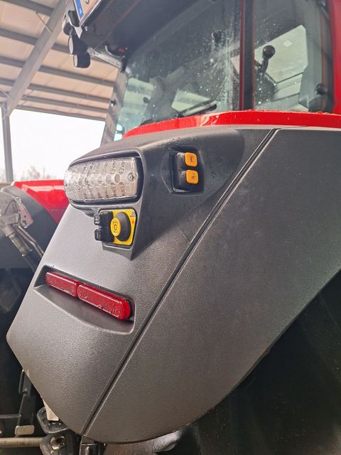 [3489-6681896-13.jpg]