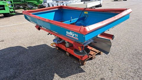 [3508-3846527-2.jpg]