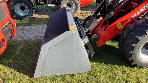 [3508-4064371-7.jpg]