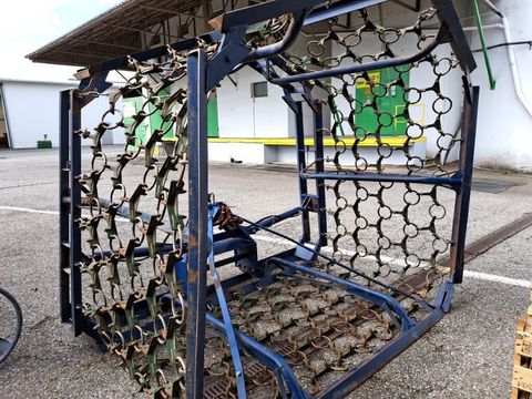 [3508-4175047-0.jpg]