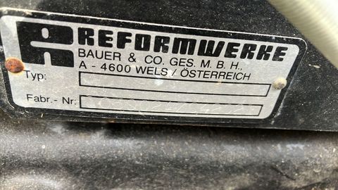 [3508-4404193-14.jpg]