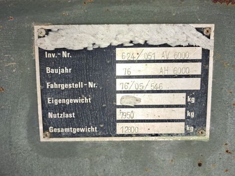 [3508-4412931-11.jpg]