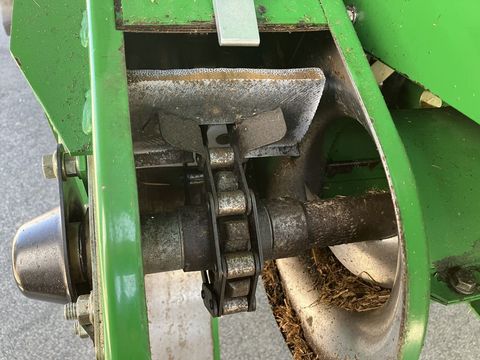 [3508-4444011-26.jpg]