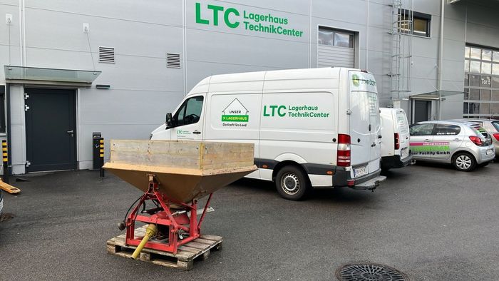 [3508-4502143-0_1.jpg]