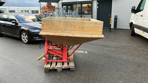 [3508-4502143-7.jpg]