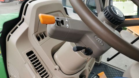 [3508-4928721-16.jpg]