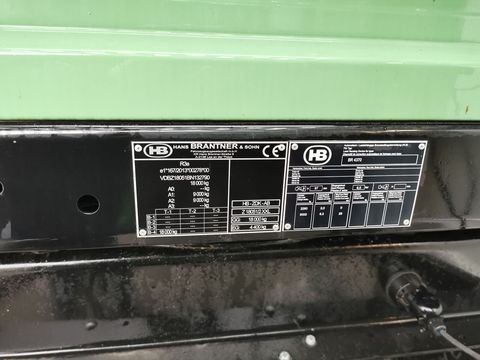 [3508-5244574-12.jpg]