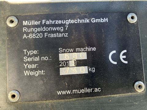 [3508-5260949-12.jpg]