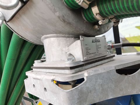 [3508-5440318-13.jpg]