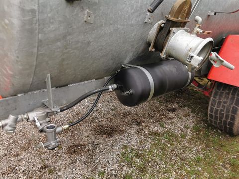 [3508-5460125-10.jpg]
