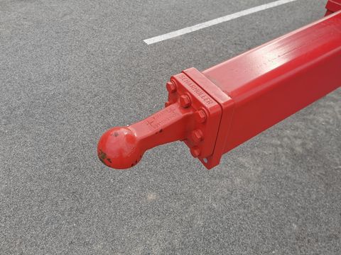 [3508-5554883-12.jpg]