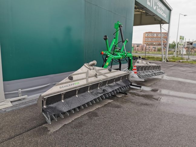 [3508-5717244-0_1.jpg]