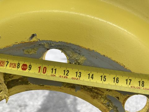 [3508-5724811-12.jpg]