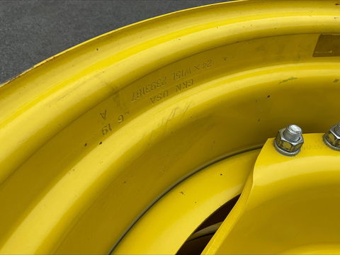 [3508-5760614-13.jpg]