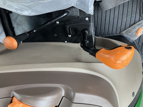 [3508-6124114-26.jpg]