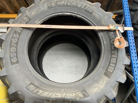 [3508-6667670-2.jpg]