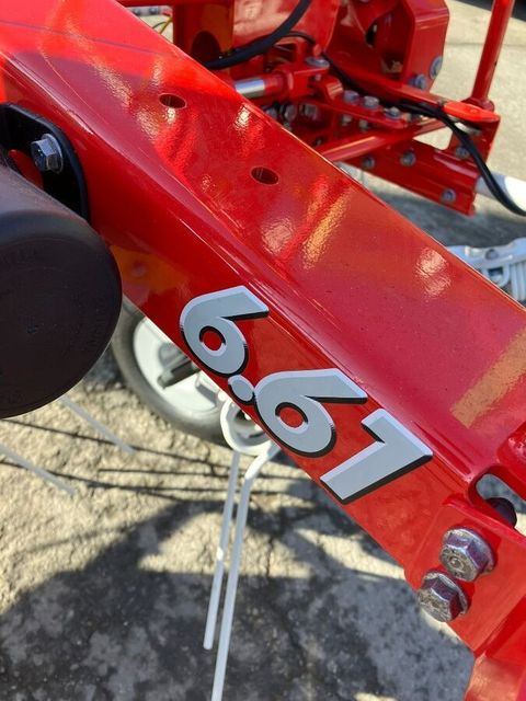 [3511-6391435-8.jpg]