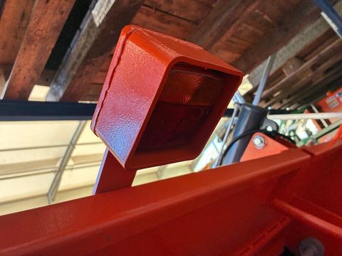 [3511-6660377-9.jpg]