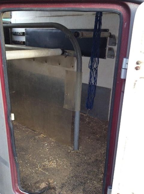 [3511-6671203-4.jpg]