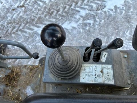 [3511-6765768-10.jpg]